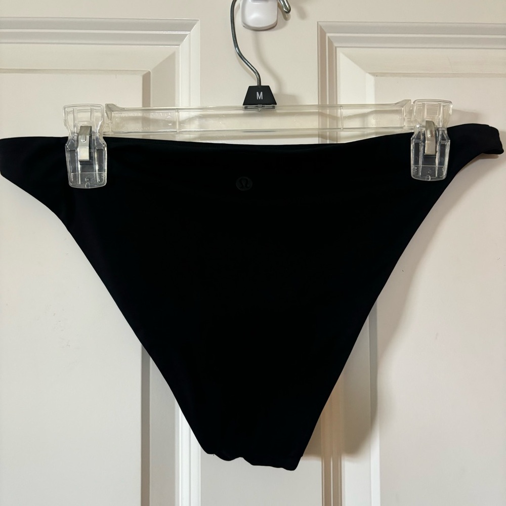 Lululemon swim - Waterside skimpy bottom- M